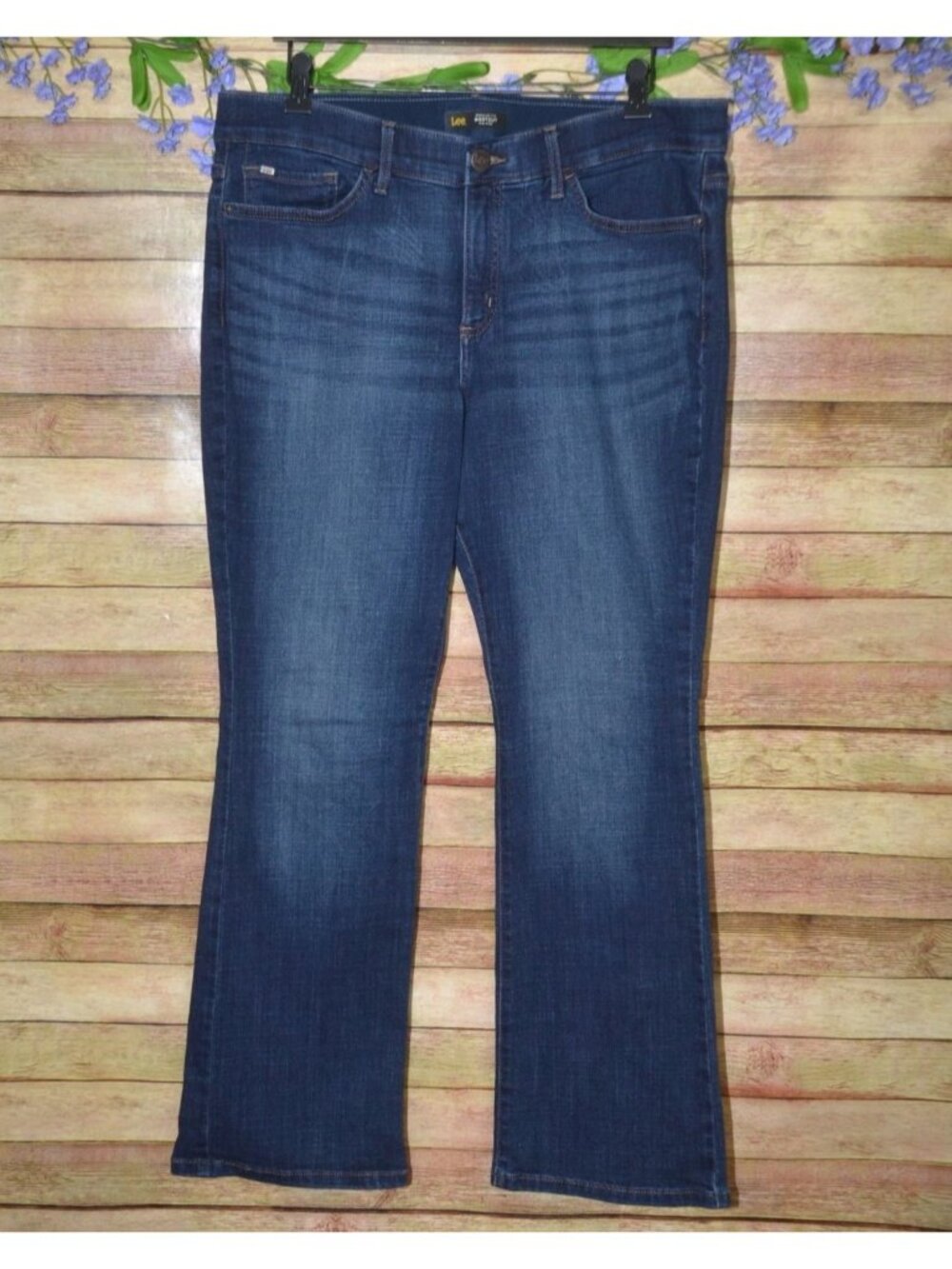 Lee Womens Dark Wash Regular Fit Boot Cut Mid Rise Flex Motion Jeans Size 18S